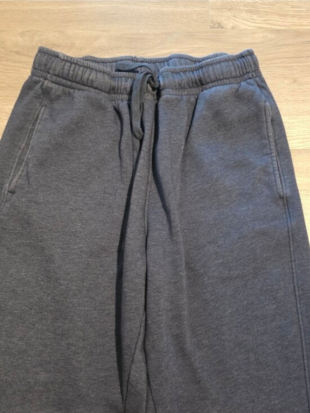 Sweatpants - Picture 3 of 4